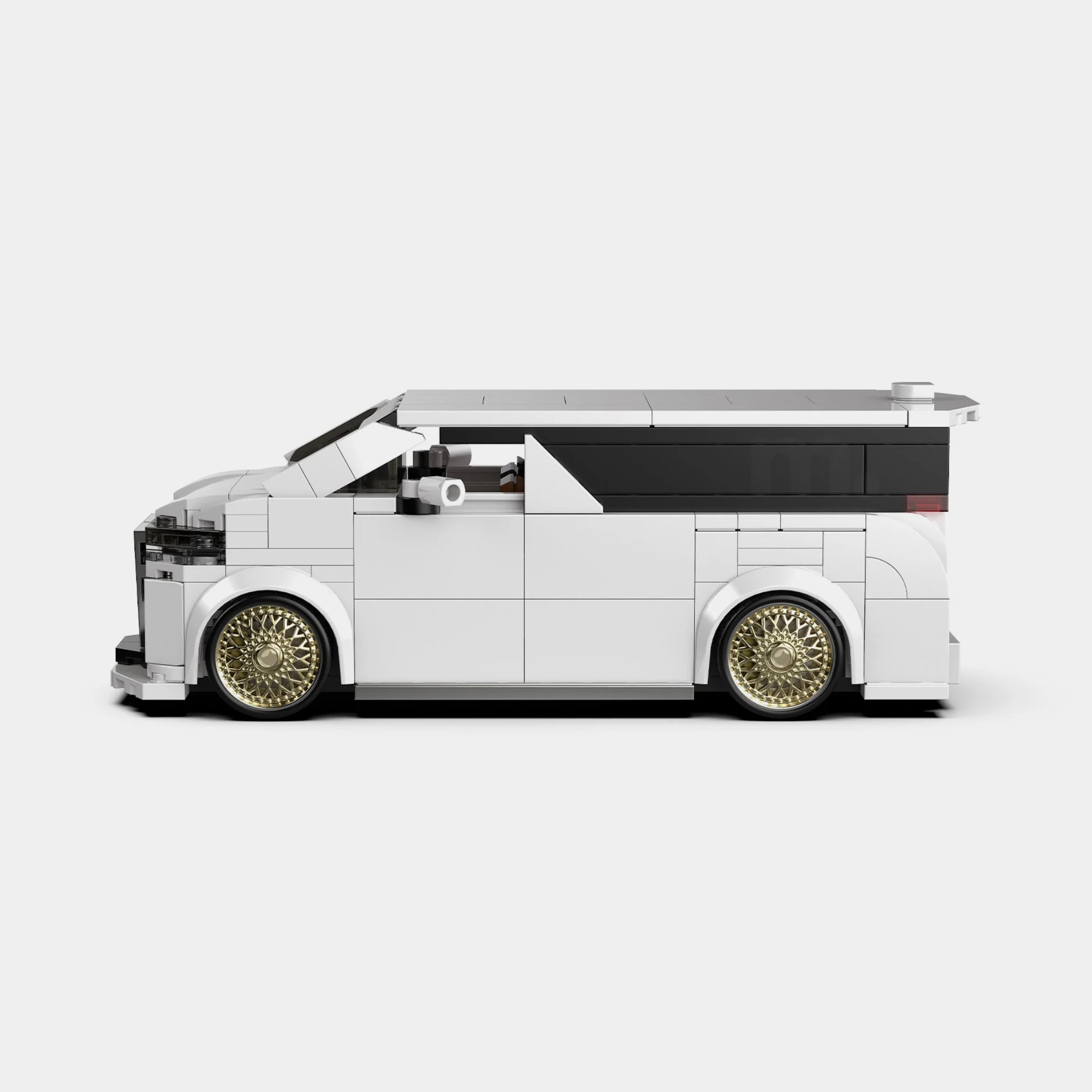 Toyota Alphard - Image 3
