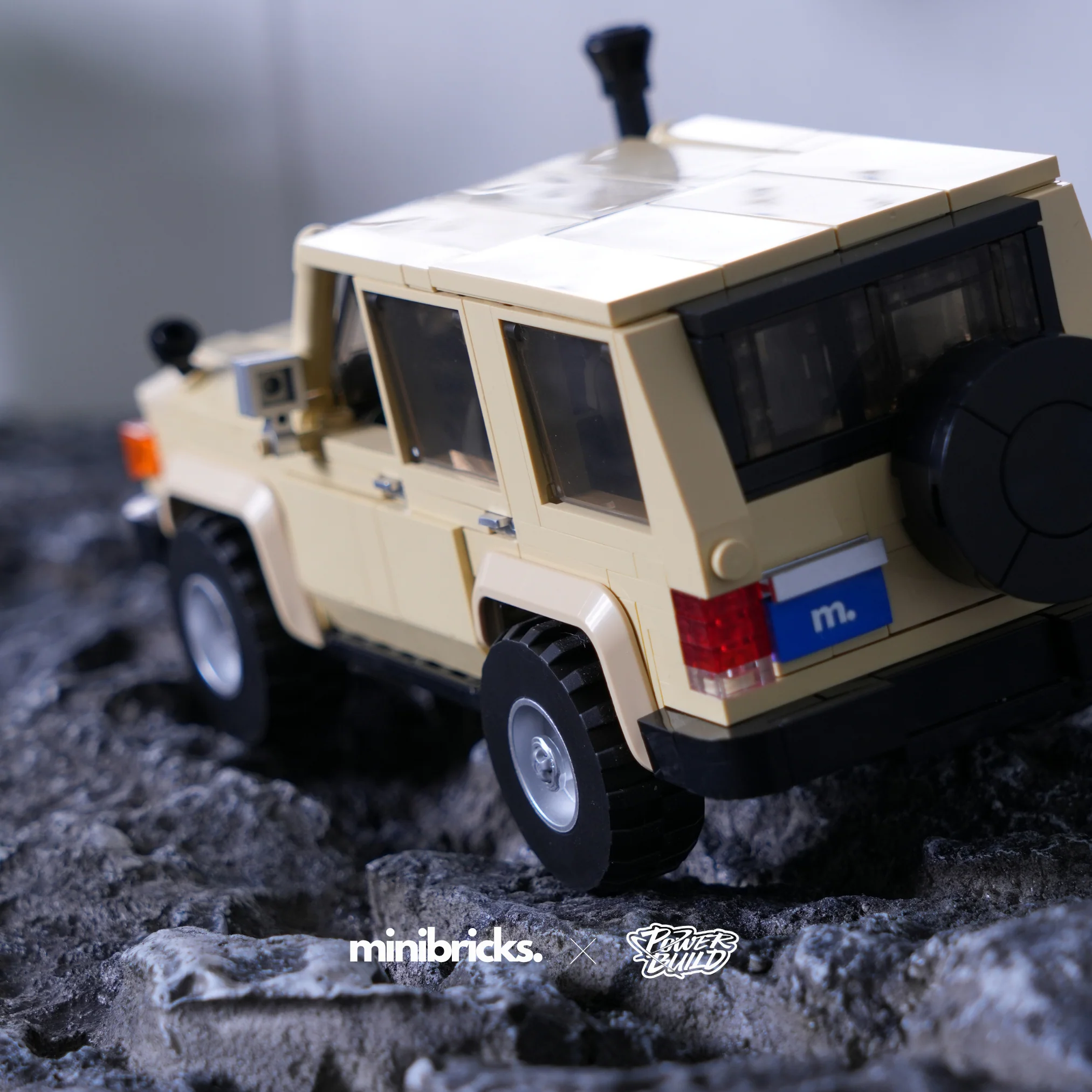 Toyota Land Cruiser - Image 8